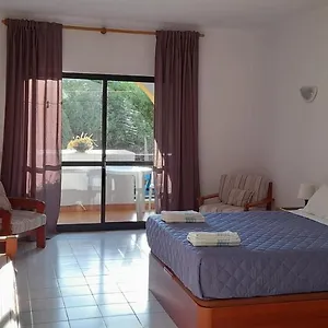 https://casa-irina-centro-cidade-albufeira.hotelaalgarve.com